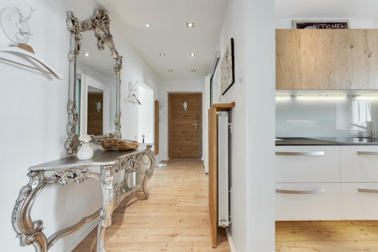 Amazing Apartment In Downtown Марибор Екстериор снимка